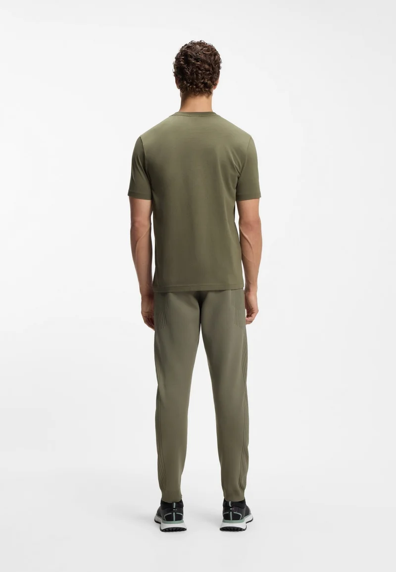 بوس تيشيرت قطن مطاطي بشعار متباين